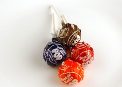 200卡通的Tootsie Pops